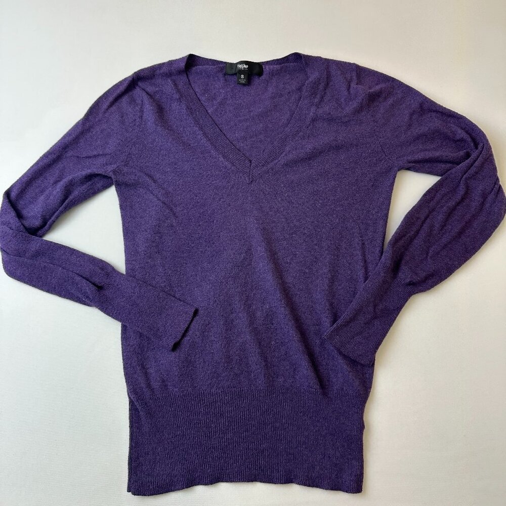 Mossimo Sweater Womens Small Purple V Neck Long Sleeve Pullover Soft Knit Top